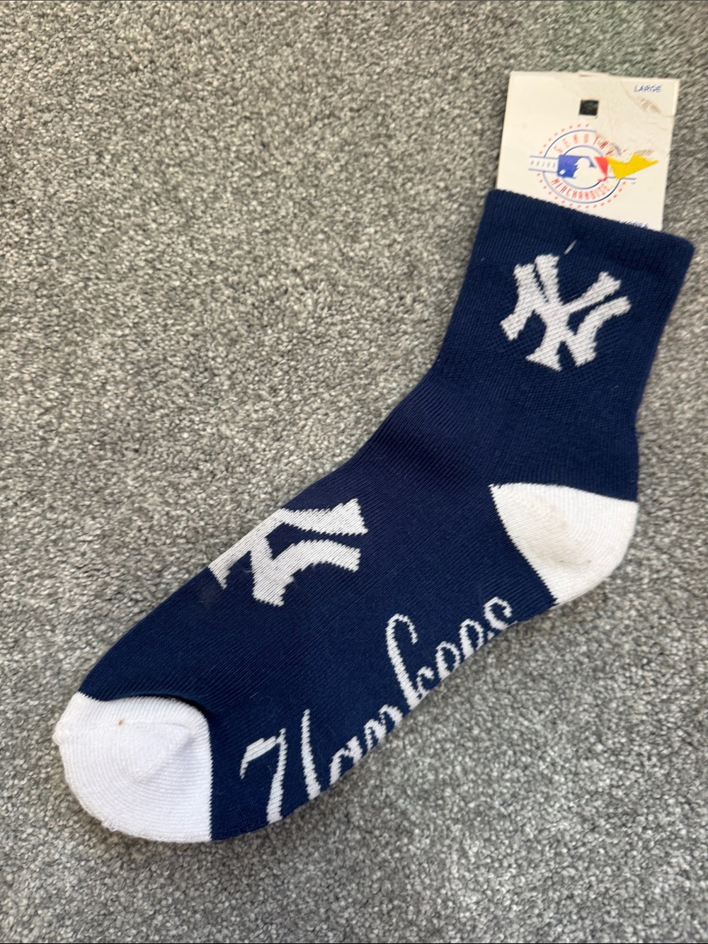 NWT New York Yankees MLB Crew Socks Navy White Large Men’s 8–13